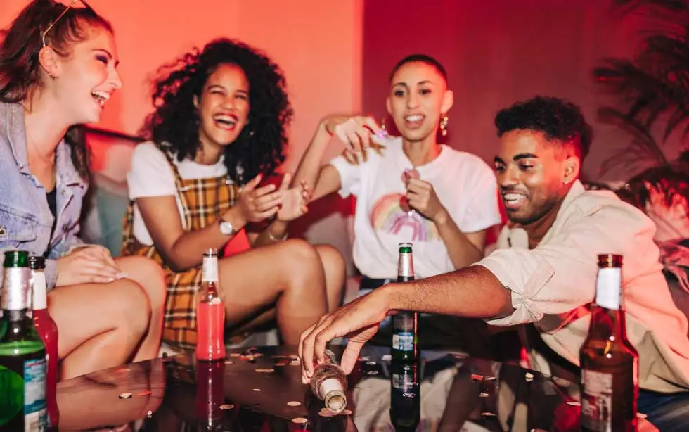 Best NYE Party Games To Play on New Year’s Eve